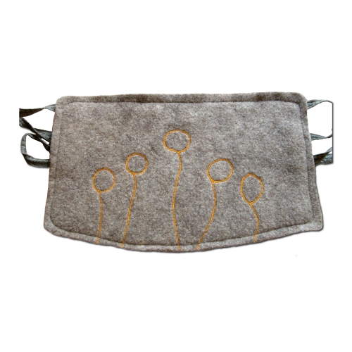 Sitzkissen aus Wollfilz, bestickt